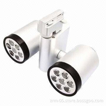 36W Tracking light with 2,500 to 3,000lm Luminous Flux and 90 to 265V AC Input Voltage